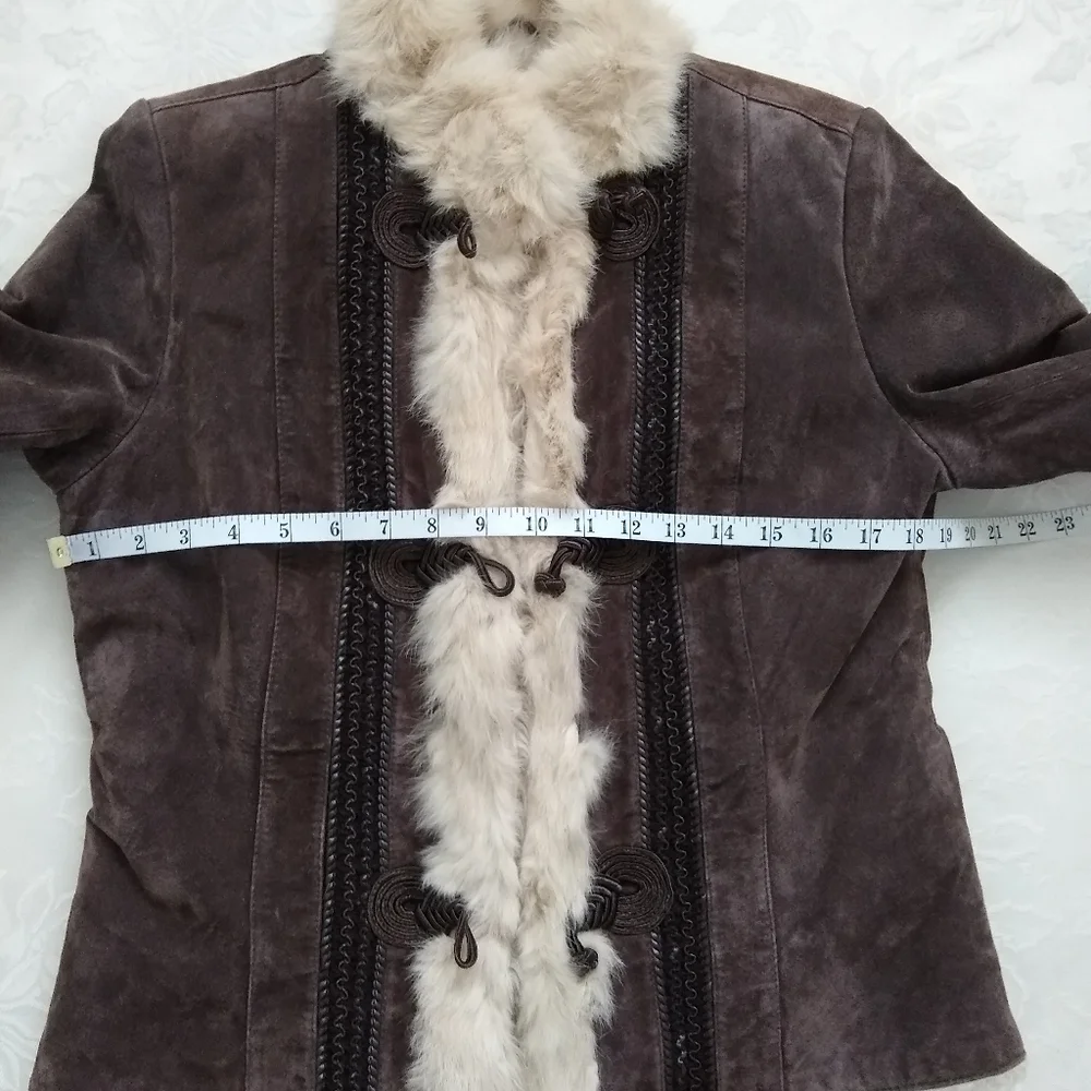 Vintage Brown and Cream Fur-Trimmed Jacket - Picture 5 of 9
